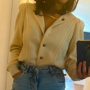 Original Geiger cardigan. Pristine condition. One of a kind vintage look.